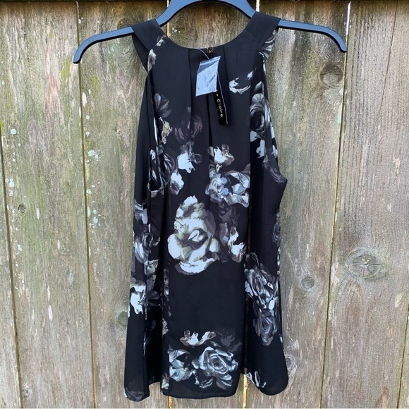 VIOLET + CLAIRE dark floral sleeveless round neck top office date night dressy - Picture 5 of 12